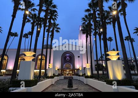 Una visione generale della Union Station, venerdì 27 maggio 2022, a Los Angeles. Foto Stock