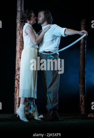 Photocall per il nuovo adattamento musicale dell’amante di Lady Chatterley tenuto al Teatro Shaftesbury, West End con: Michael Pickering, Georgia Lennon dove: Londra, Regno Unito quando: 17 giu 2021 Credit: Mario Mitsis/WENN Foto Stock