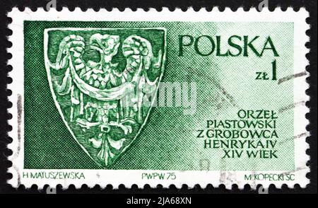 POLONIA - CIRCA 1975: Un francobollo stampato in Polonia mostra la famiglia Piast Eagle, l'influenza della dinastia Piast sullo sviluppo della Slesia, circa 1975 Foto Stock