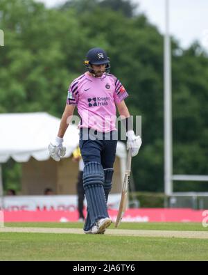 Steven Eskinazi di Middlesex gioca un brillante knock in una partita del T20 al club di cricket Radlett il 26th maggio 2022 Foto Stock