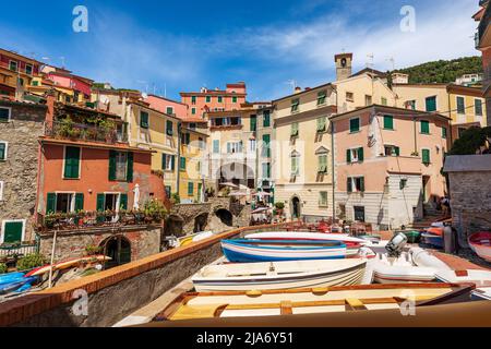 Marina del piccolo e antico borgo di Tellaro. Località turistica sulla costa del Golfo di la Spezia, comune di Lerici, Liguria, Italia, Europa. Foto Stock