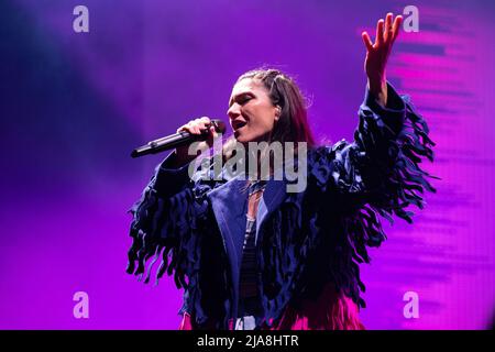 Verona, Italia. 28th maggio 2022. Il cantante italiano Elisa alias Elisa Toffoli durante i suoi concerti live nell'Arena di Verona, per Back to the Future tour 2022 in Heros Festival 2022 Credit: Roberto Tommasini/Alamy Live News Foto Stock