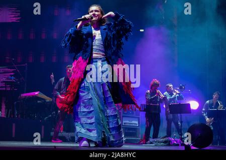 Verona, Italia. 28th maggio 2022. Il cantante italiano Elisa alias Elisa Toffoli durante i suoi concerti live nell'Arena di Verona, per Back to the Future tour 2022 in Heros Festival 2022 Credit: Roberto Tommasini/Alamy Live News Foto Stock
