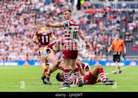 LONDRA, REGNO UNITO. 28th, maggio 2022. Harry Smith of Wigan Warriors ha reagito durante la finale della Coppa delle sfide Betfred - Warriors Wigan vs Huddersfield Giants al Tottenham Hotspur Stadium sabato 28 maggio 2022. LONDRA INGHILTERRA. Credit: Taka G Wu/Alamy Live News Foto Stock