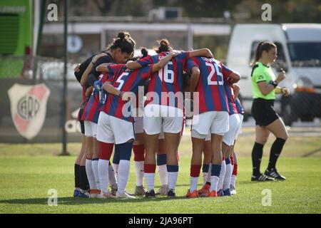 Buenos Aires, Argentina. 28th maggio 2022. La squadra di San Lorenzo ha visto durante una partita tra River Plate e San Lorenzo come parte di Fecha 13 - Torneo de Futbol Femenino al River Camp.Punteggio finale: River Plate 0:0 San Lorenzo Credit: SOPA Images Limited/Alamy Live News Foto Stock