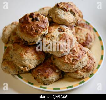 Pane appena sfornato scones Foto Stock