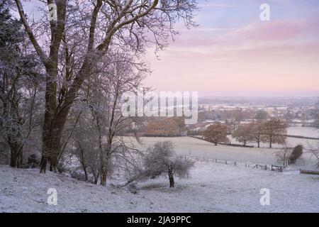 Cotswolds rurale in inverno, Gloucestershire, Inghilterra. Foto Stock