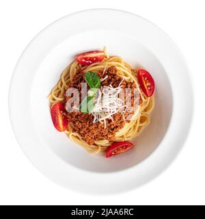 Porzione isolata di piatto di spaghetti bolognesi Foto Stock