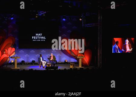 Hay-on-Wye, Galles, Regno Unito. 29th maggio 2022. David Harewood parla con Stephen Fry al Festival di Hay 2022, Galles. Credit: Sam Hardwick/Alamy. Foto Stock