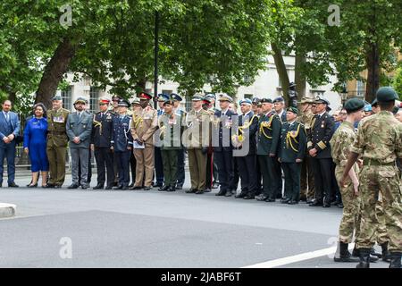 Londra UK 27th Aprile 2022 Giornata internazionale dei peacekepers delle Nazioni Unite cerimonia fuori da Whitehall Foto Stock