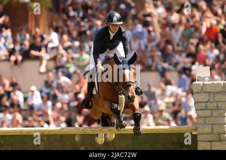 Roma, Italia. 29th maggio 2022. Jana Wargers (GER) su Limbridge durante il CSIO 5* Rome Rolex Grand Prix a Piazza di Siena il 29 maggio 2022 a Roma. (Foto di Giuseppe fama/Pacific Press) Credit: Pacific Press Media Production Corp./Alamy Live News Foto Stock