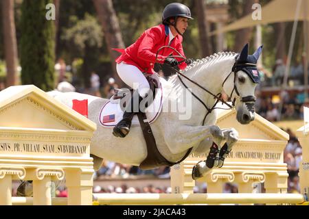 Roma, Italia. 29th maggio 2022. Laura Kraut (USA) in Confu durante il CSIO 5* Rome Rolex Grand Prix a Piazza di Siena il 29 maggio 2022 a Roma, Italia. (Credit Image: © Giuseppe fama/Pacific Press via ZUMA Press Wire) Credit: ZUMA Press, Inc./Alamy Live News Foto Stock