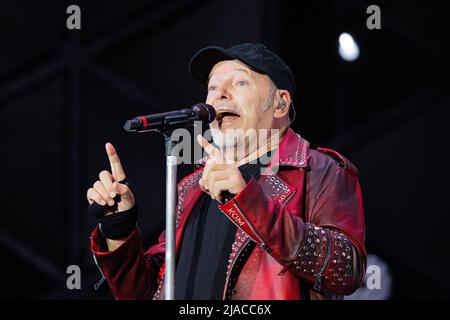 Italia 28 Maggio 2022 Vasco Rossi - il Blasco - concerto dal vivo all'Autodromo Enzo e Dino Ferrari Imola © Andrea Ripamonti / Alamy Foto Stock