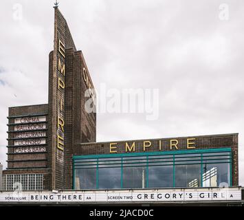 Dreamland Sign, Margate, è cambiato in 'Impero' per il film di Sam Mendes 'Impero di luce', girato in Margate, Kent, UK Foto Stock