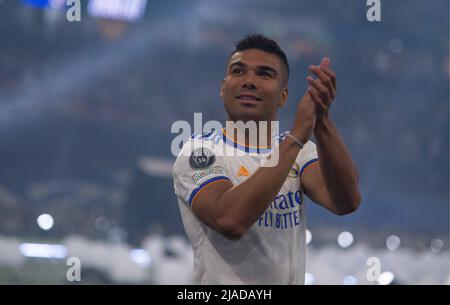 Madrid, Spagna. 29th maggio 2022. I giocatori del Real Madrid festeggiano di essere i vincitori della Champions League 14 allo stadio Santiago Bernabeu. Madrid 29 maggio 2022 Los jugadores del Real Madrid celebran en el Estadio Santiago Bernabeu ser los ganadores de la 14 Champions League. Madrid 29 de Mayo de 2022 900/Cordon Press Credit: CORDON PRESS/Alamy Live News Foto Stock