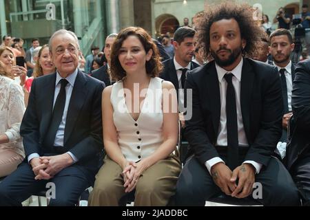 Madrid, Spagna. 29th maggio 2022. (l-R) Florentino Pérez, Isabel Diaz Ayuso e Marcelo Vieira alla ricezione della Comunità di Madrid al Real Madrid come vincitori della UEFA Champions League 14th contro il Liverpool FC presso l'edificio Casa de Correos. Credit: SOPA Images Limited/Alamy Live News Foto Stock