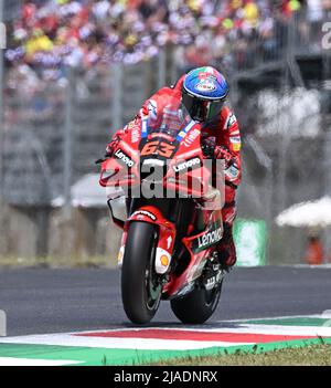 Scarperia, Italia. 29th maggio 2022. Francesco Bagnaia del Ducati Lenovo Team compete durante il Gran Premio d'Italia del MotoGP al circuito del Mugello di Scarperia, 29 maggio 2022. Credit: Str/Xinhua/Alamy Live News Foto Stock