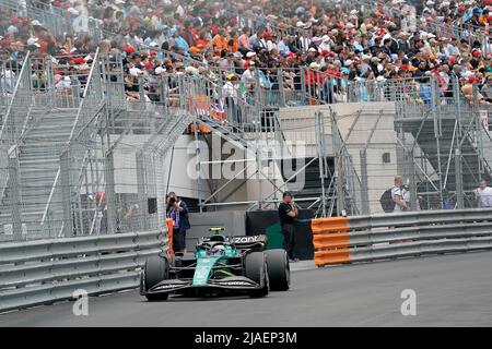 Monaco Ville, Monaco. 29th maggio 2022. Motorsport: Formula 1 World Championship, Gran Premio di Monaco: Sebastian Vettel dalla Germania del Team Aston Martin è in pista. Credit: Hasan Bratic/dpa/Alamy Live News Foto Stock