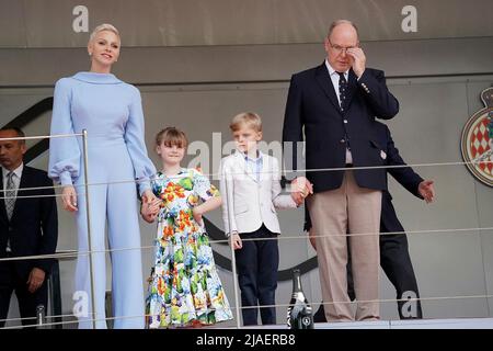 29 maggio 2022, circuito di Monaco, Monte Carlo, FORMULA 1 GRAN PREMIO DI MONACO 2022 , nella foto Charlene Lynette Grimaldi, Principessa di Monaco, figlia Gabriella di Monaco, figlio Jacques di Monaco, Principe Alberto II di Monaco Foto Stock