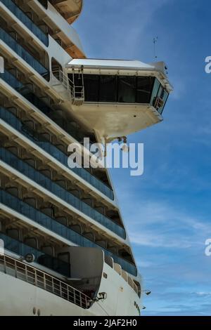 Nave da crociera gigante Regal Princess Galaport ancorata Foto Stock