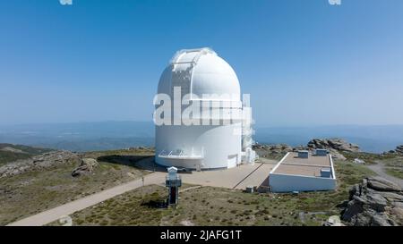 Servizi dell'osservatorio di Calar Alto nella provincia di Almeria, Spagna. Foto Stock