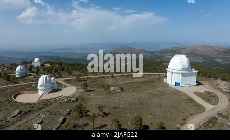 Servizi dell'osservatorio di Calar Alto nella provincia di Almeria, Spagna. Foto Stock