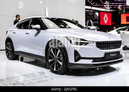 Auto elettrica Polestar 2 in mostra al salone IAA Mobility Motor Show di Monaco di Baviera, Germania - 6 settembre 2021 Foto Stock