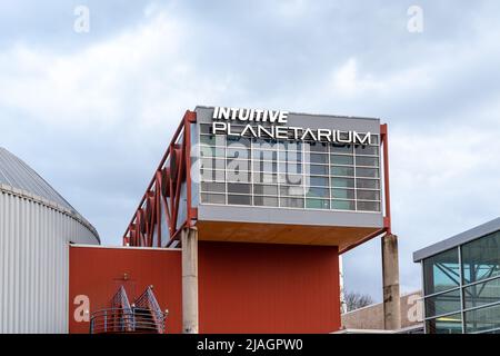 Huntsville, Alabama, USA - 29 dicembre 2021: The INTUITIVE Planetarium at Space and Rocket Center in Huntsville, Alabama, USA Foto Stock