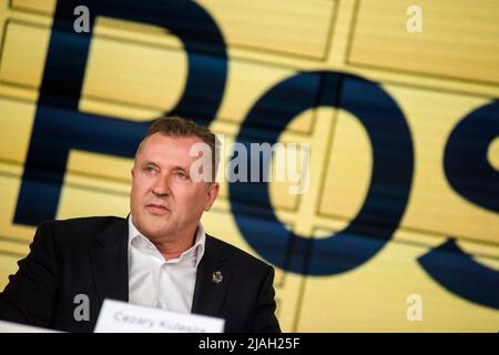 Varsavia, Polonia, 30/05/2022, Cezary Kulesza, presidente della Polish Football Association (PZPN) è stato visto durante la conferenza stampa. La Polish Football Association ha ufficialmente annunciato durante una conferenza stampa allo Stadio Nazionale che InPost è diventato il nuovo sponsor strategico. La conferenza è stata presenziata dal presidente della PZPN (Polish Football Association) Cezary Kulesza e Rafal Brzoska, presidente di InPost, noto come il re dei pacchi della Polonia, che ha inventato gli armadietti automatici di e-commercio. Si stima che circa 16 milioni di polacchi utilizzino gli armadietti automatici dei pacchi di InPost. Foto Stock