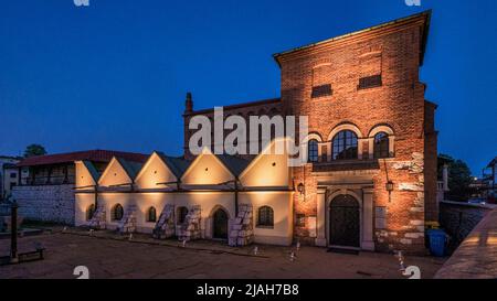 La Vecchia Sinagoga - una sinagoga situata a Kazimierz, Cracovia, al 24 Szeroka Street. È una delle sinagoghe conservate più antiche della Polonia. Foto Stock