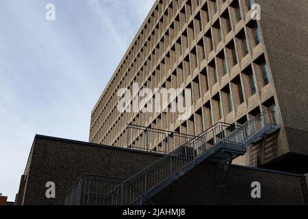 Il famoso architetto norvegese Erling Viksjø ha progettato questo edificio a Økern, Oslo, come sede principale di Standard Telefon og Kabelfabrikk. Foto Stock