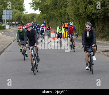 Partecipanti concorrenti RideLondon Charity Cycling Event Fyfield Essex Foto Stock