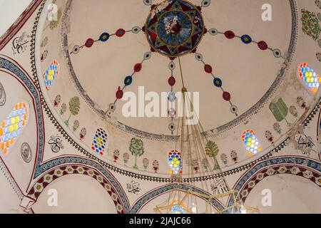 Cupola interna della moschea di Koski Mehmed Pasha, Città Vecchia, Mostar, Bosnia ed Erzegovina Foto Stock