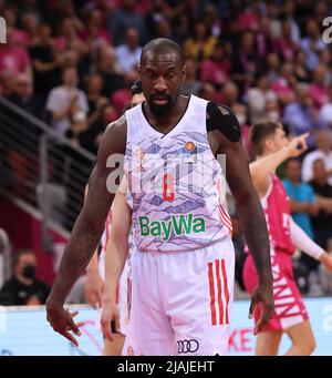 Bonn, Germania. 05th Mar 2022. Telekom Dome, Basketball Bundesliga, playoff, semifinale, BBL, Telekom cesti Bonn vs Bayern Monaco, Othello Hunter (Bayern) guarda avanti. Credit: Juergen Schwarz/Alamy Live News Foto Stock