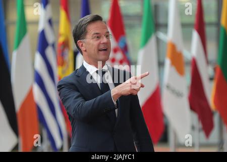 Bruxelles, Belgio. 30th maggio 2022. Il primo ministro olandese Mark Rutte partecipa ad una riunione del Consiglio europeo presso la sede dell'Unione europea a Bruxelles, Belgio, 30 maggio 2022. Credit: Zheng Huansong/Xinhua/Alamy Live News Foto Stock