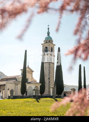 Chiesa Chiesa Parrocchiale di Sant'Abbondio in collina d'Oro in Ticino Foto Stock