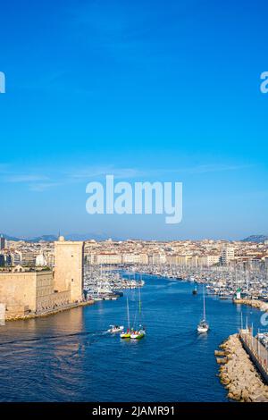 Le Vieux Port et le Fort Saint Jean, Marsiglia Francia Paca 13 Foto Stock