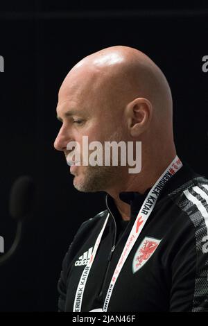 Wroclaw, Polonia. 31st maggio 2022. Wroclaw, Polonia, 31st maggio 2022. Conferenza stampa prima della partita del gruppo UEFA Nations League A4 tra Polonia e Galles alla Tarczynski Arena di Wroclaw, Polonia nella foto: Wales National football team manager Robert Page Credit: Piotr Zajac/Alamy Live News Foto Stock