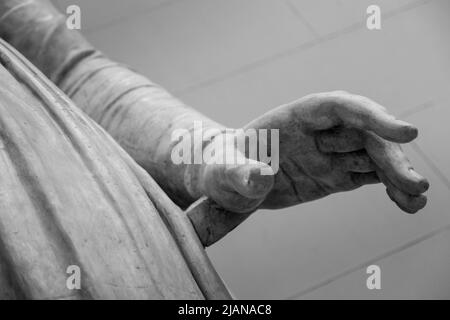 Statua di pietra particolare della mano umana Foto Stock