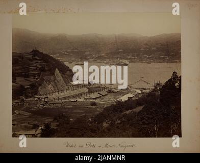 NAGASAKI Vista generale della città e del porto sconosciuto Foto Stock