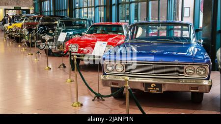 Istanbul, Turchia, 23 marzo 2019: Auto classiche nel Museo industriale Rahmi M. Koc. Il museo Koc ha una delle più grandi collezioni di auto in Turchia Foto Stock