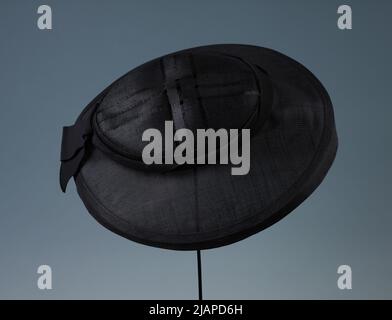 Cappello estivo sconosciuto Foto Stock