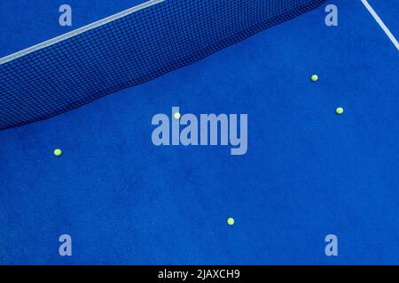 vista aerea zenithal di un campo da paddle tennis Foto Stock