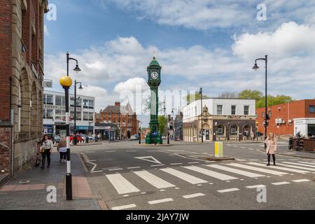 L'iconico Orologio Chamberlain è una torre dell'orologio in ghisa edoardiana nel quartiere dei gioielli di Birmingham, Inghilterra. Foto Stock