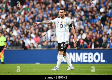 WEMBLEY, INGHILTERRA - 1 GIUGNO: Messi d'Argentina durante la Finalissima partita tra Italia e Argentina al Wembley Stadium il 1 giugno 2022 a Wembley, Inghilterra. (Foto di Sara Aribó/PxImages) Credit: PX Images/Alamy Live News Foto Stock