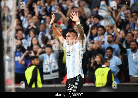 Wembley, Wembley, Inghilterra, Regno Unito. 1st giugno 2022. WEMBLEY, INGHILTERRA - GIUGNO 1: Lautaro Martinez d'Argentina festeggia dopo aver segnato un gol durante la Finalissima partita tra Italia e Argentina al Wembley Stadium il 1 giugno 2022 a Wembley, Inghilterra. (Credit Image: © Sara ARIB/PX Imagens via ZUMA Press Wire) Credit: ZUMA Press, Inc./Alamy Live News Foto Stock