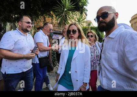 Palermo, Italia. 01st giugno 2022. Il leader dei Fratelli d'Italia Giorgia Meloni in Piazza Verdi a Palermo. (Foto di Antonio Melita/Pacific Press) Credit: Pacific Press Media Production Corp./Alamy Live News Foto Stock