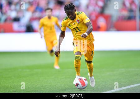 Wroclaw. 1st giugno 2022. Rabbi Matondo del Galles in azione durante la UEFA Nations League A Group 4 Match tra Polonia e Galles alla Tarczynski Arena di Breslavia, Polonia, il 1 giugno 2022. Credit: Lukasz Sobala/Xinhua/Alamy Live News Foto Stock