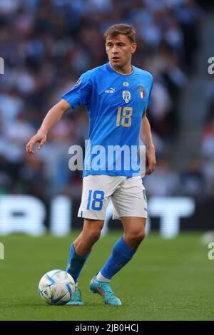 1st giugno 2022; Wembley Stadium, Londra, Inghilterra : ConBEMOL-UEFA CHAMPIONS CUP - FINALISSIMA, Italia contro Argentina: Nicol&#xf2; Barella d'Italia Foto Stock