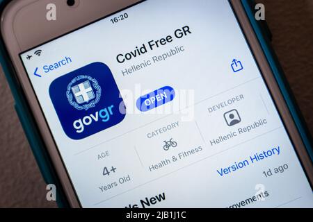Kumamoto, GIAPPONE - Lug 14 2021 : Covid Free GR (app ufficiale greca per la verifica della certificazione COVID digitale europea) in App Store su iPhone Foto Stock